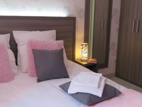 Imagen de la habitación del Hotel Le St Patrice. Foto 6