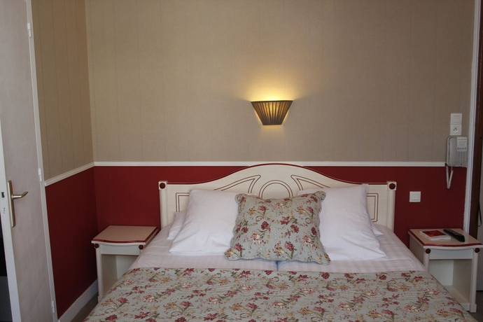 Imagen de la habitación del Hotel Le St Pierre. Foto 4