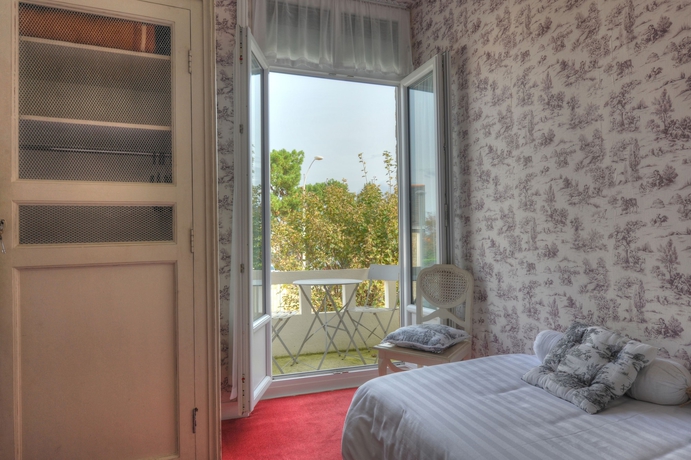 Imagen de la habitación del Hotel Le St Pierre. Foto 7