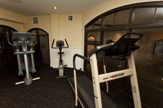 Imagen de los interiores del Hotel Le St-martin and Suites Laval. Foto 12