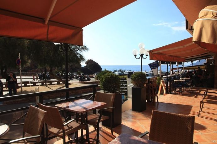 Imagen de los exteriores del Hotel Le Subrini. Foto 6