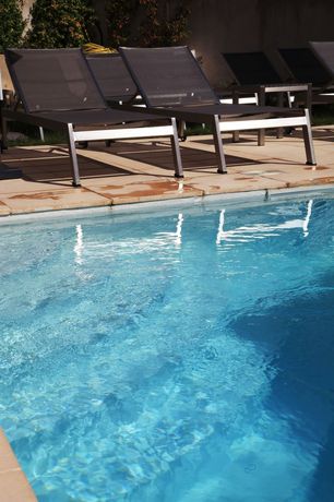 Imagen de la piscina del Hotel Le Subrini. Foto 15