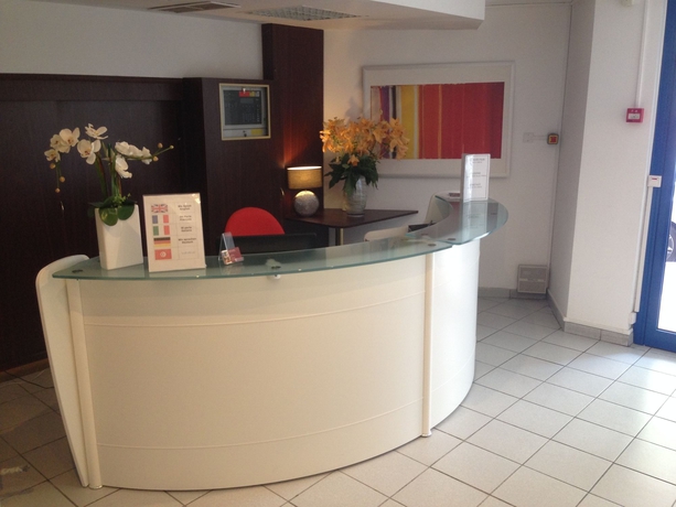 Imagen de los interiores del Hotel Le Sud. Foto 16