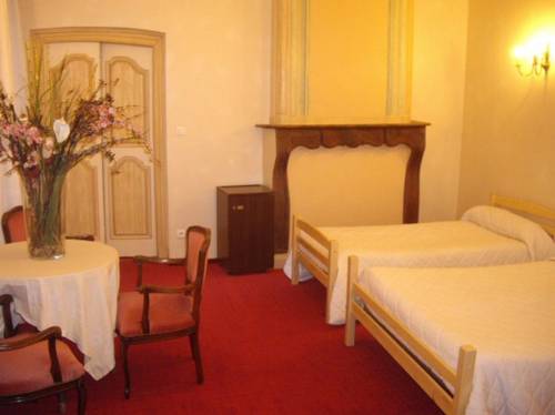 Imagen de la habitación del Hotel Le Sully, Meyrueis. Foto 3