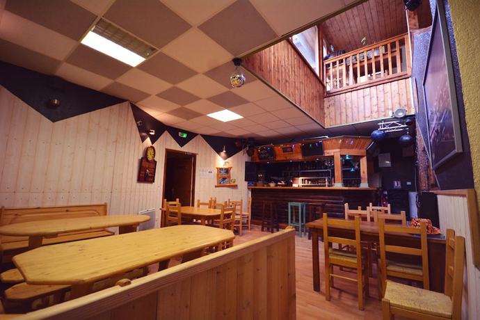 Imagen del bar/restaurante del Hotel Le Tatami. Foto 5