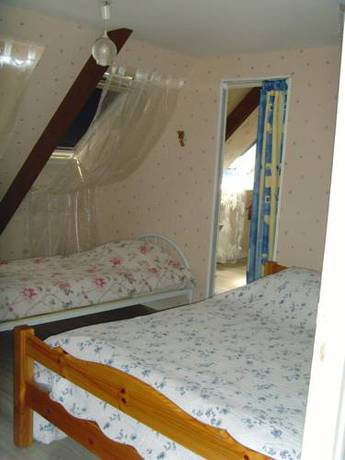 Imagen de la habitación del Hotel Le Terminus, Guimgamp. Foto 12