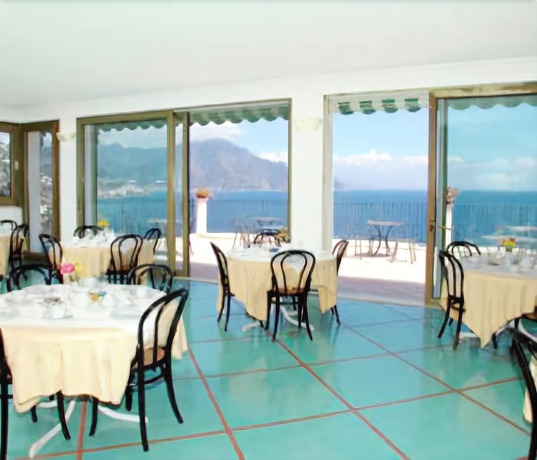 Imagen del bar/restaurante del Hotel Le Terrazze - Adults Only. Foto 2