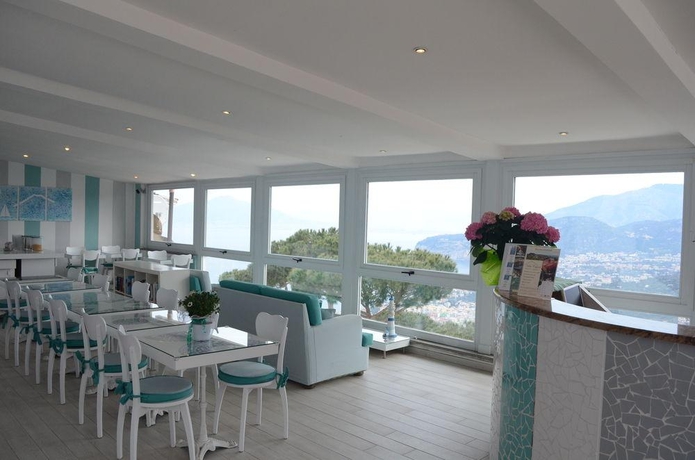 Imagen general del Hotel Le Terrazze, Sorrento. Foto 3