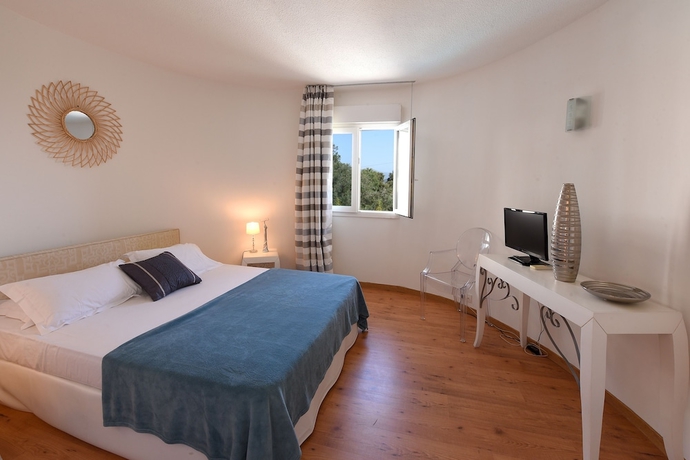 Imagen de la habitación del Hotel Le Tilbury. Foto 5