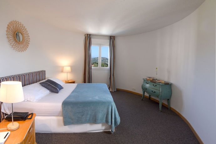 Imagen de la habitación del Hotel Le Tilbury. Foto 7