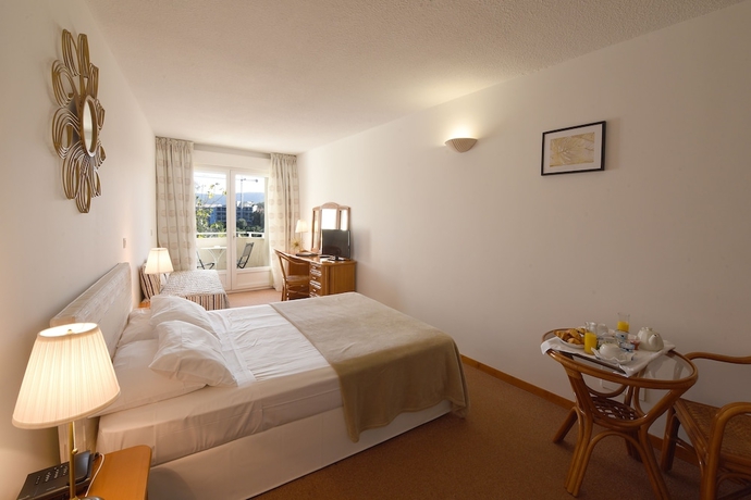 Imagen de la habitación del Hotel Le Tilbury. Foto 9