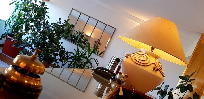 Imagen de los interiores del Hotel Le Tilbury. Foto 19