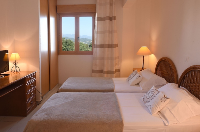 Imagen de la habitación del Hotel Le Tilbury. Foto 13