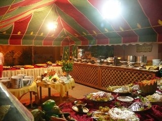 Imagen del bar/restaurante del Hotel Le Tinsouline. Foto 2