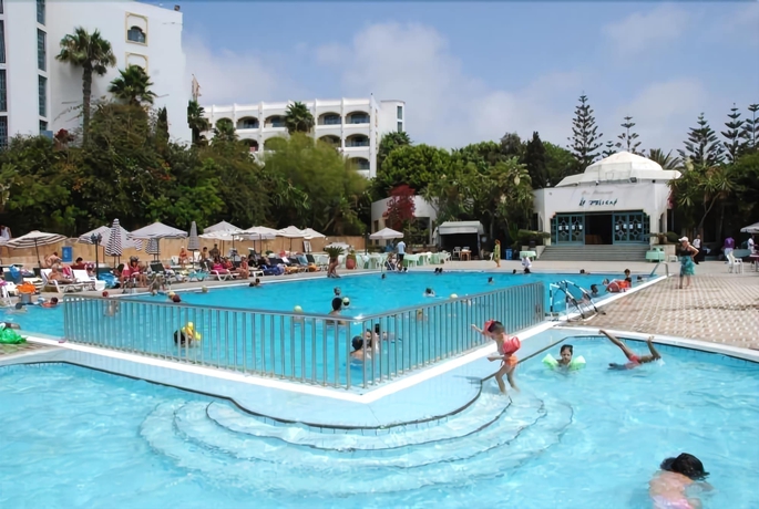 Imagen de la piscina del Hotel Le Tivoli, Agadir. Foto 15