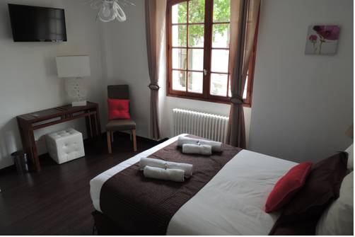 Imagen de la habitación del Hotel Le Tivoli, SISTERON. Foto 5