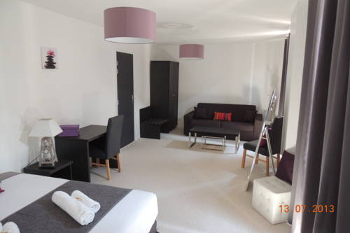 Imagen de la habitación del Hotel Le Tivoli, SISTERON. Foto 9