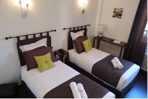 Imagen de la habitación del Hotel Le Tivoli, SISTERON. Foto 10