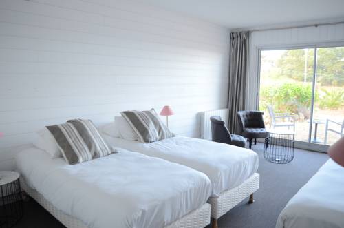 Imagen de la habitación del Hotel Le Toeno. Foto 7