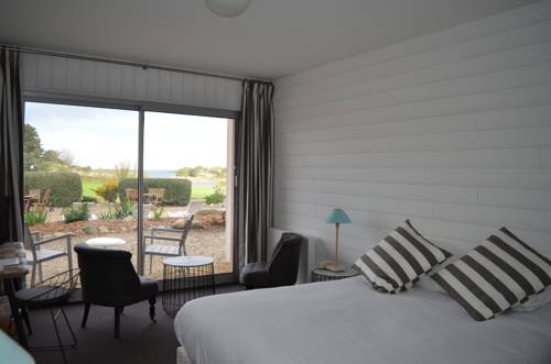 Imagen de la habitación del Hotel Le Toeno. Foto 12