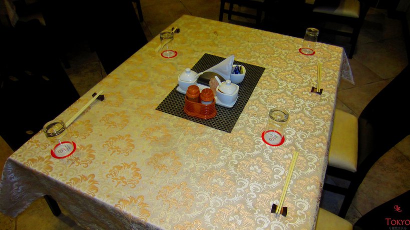 Imagen del bar/restaurante del Hotel Le Tokyo Sanand. Foto 3