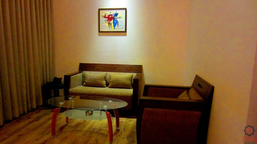 Imagen de la habitación del Hotel Le Tokyo Sanand. Foto 18