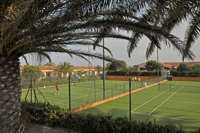 Imagen general del Hotel Le Tonnare Di Stintino - Beach Resort. Foto 2