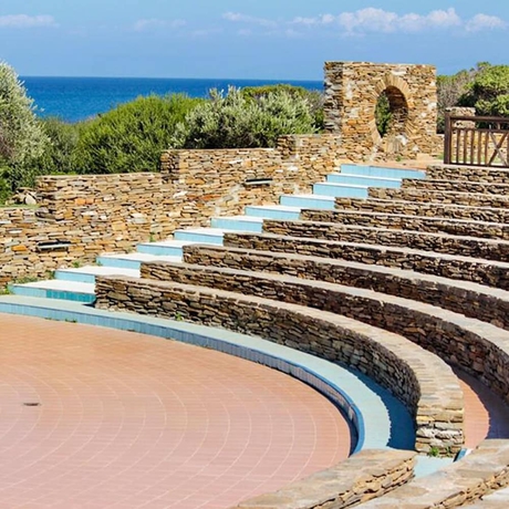 Imagen de los interiores del Hotel Le Tonnare Di Stintino - Beach Resort. Foto 18