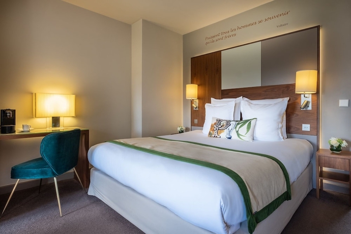 Imagen de la habitación del Hotel Le Tourville by Inwood Hotels. Foto 8