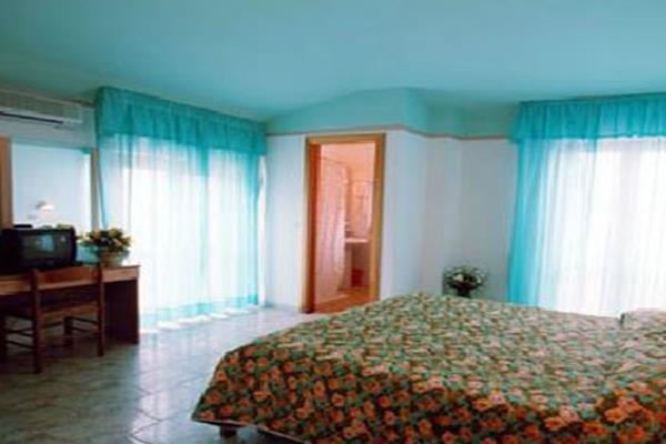 Imagen general del Hotel Le Tre Caravelle. Foto 4