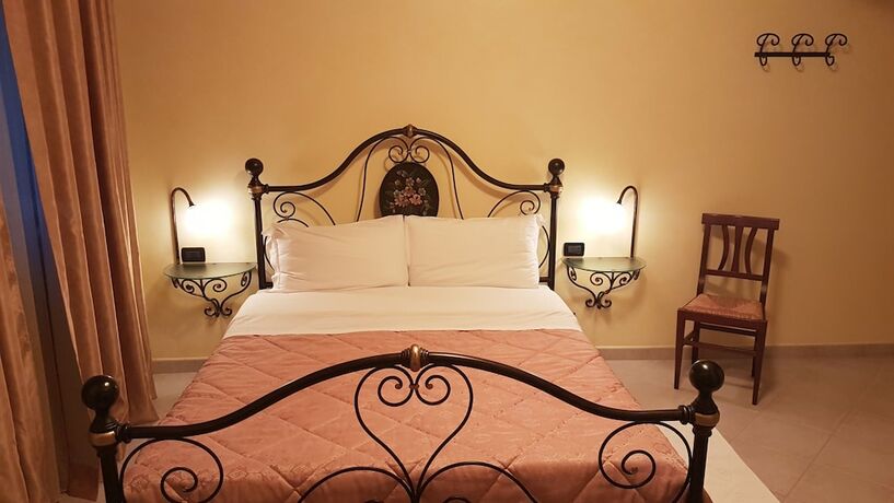 Imagen de la habitación del Hotel Le Tre Rose. Foto 19