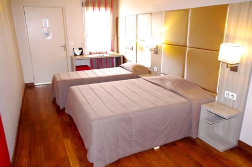 Imagen de la habitación del Hotel Le Trèfle. Foto 5