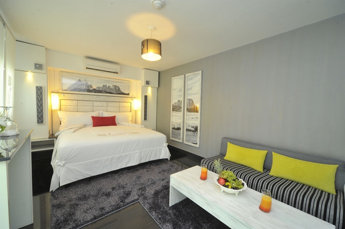 Imagen de la habitación del Hotel Le Trianon Luxury and Spa. Foto 9