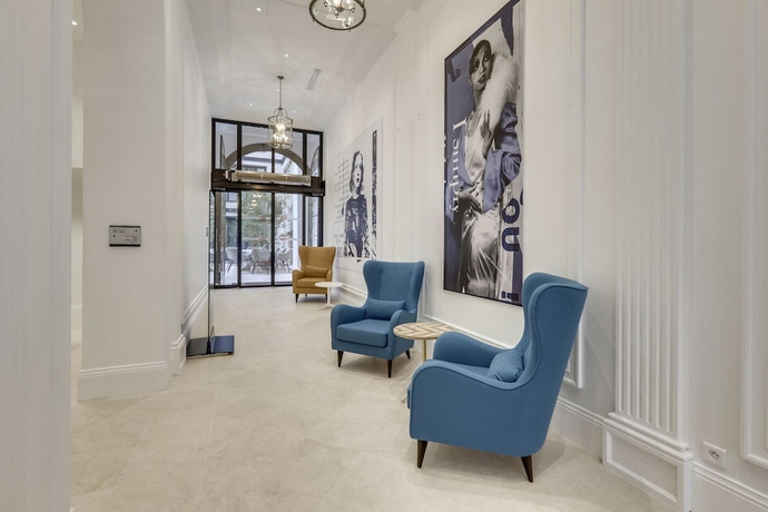 Imagen de los interiores del Hotel Le Triomphe Paris. Foto 14