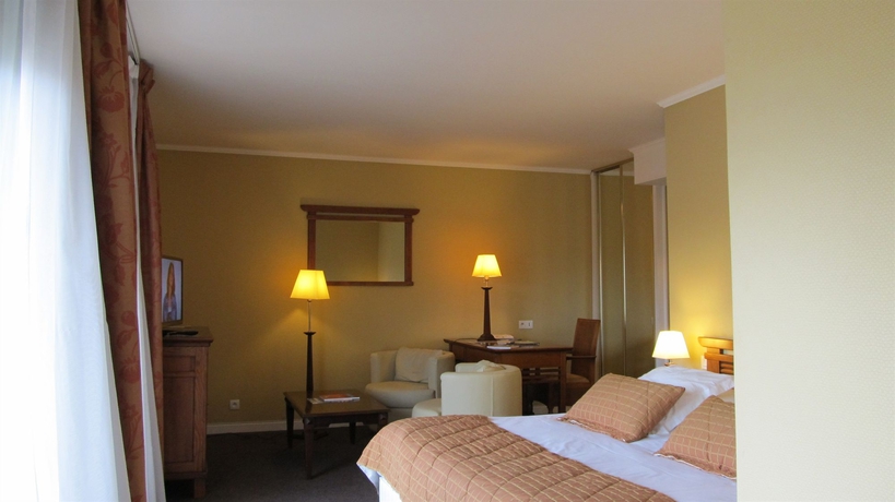 Imagen de la habitación del Hotel Le Trophée By M and Spa. Foto 6