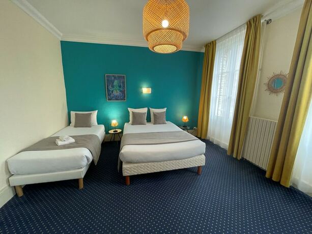 Imagen de la habitación del Hotel Le Trouville. Foto 12