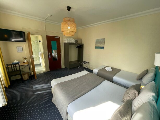 Imagen de la habitación del Hotel Le Trouville. Foto 14