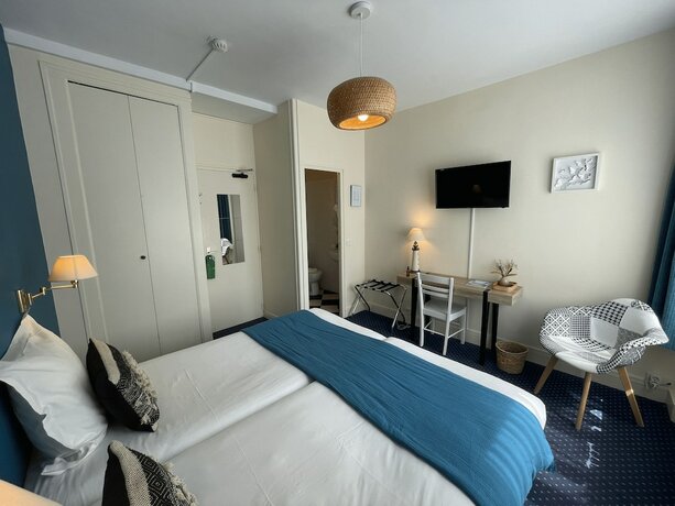 Imagen de la habitación del Hotel Le Trouville. Foto 16