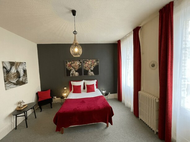 Imagen de la habitación del Hotel Le Trouville. Foto 18