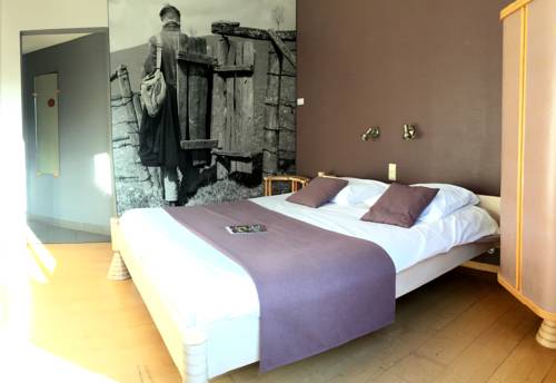 Imagen de la habitación del Hotel Le Val-de-poix. Foto 6
