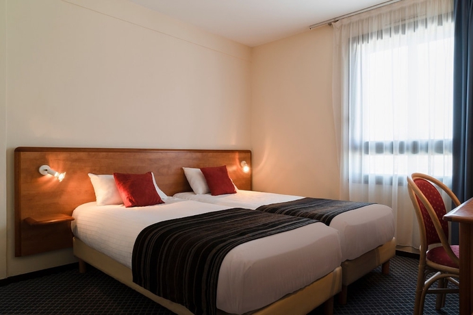 Imagen de la habitación del Hotel Le Valois, Cognac. Foto 7