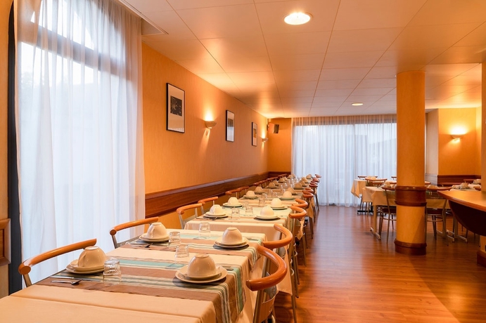 Imagen del bar/restaurante del Hotel Le Valois, Cognac. Foto 4