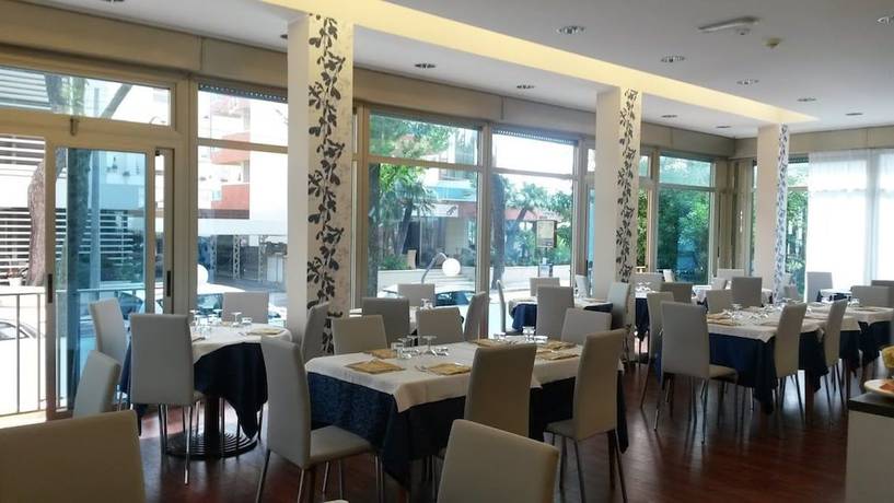 Imagen del bar/restaurante del Hotel Le Vele. Foto 3
