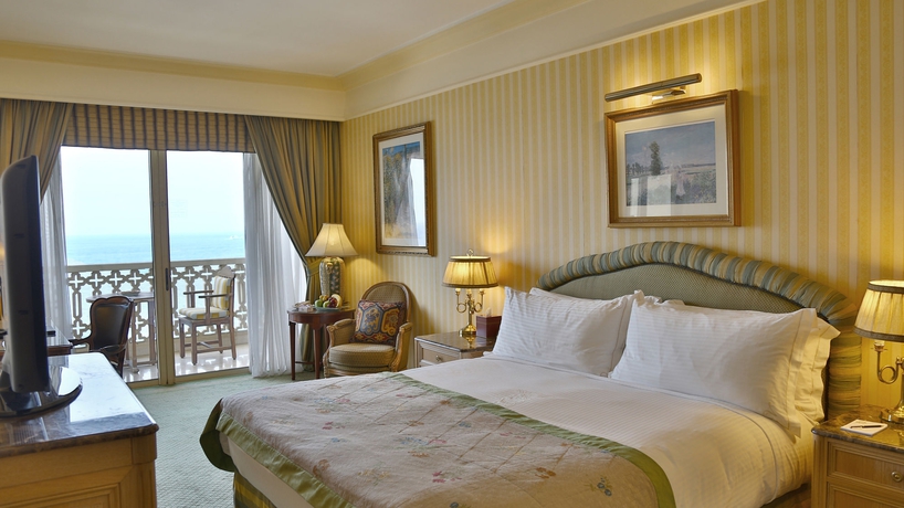 Imagen de la habitación del Hotel Le Vendome Intercontinental. Foto 11