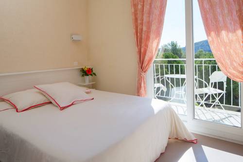 Imagen de la habitación del Hotel Le Verdon. Foto 3