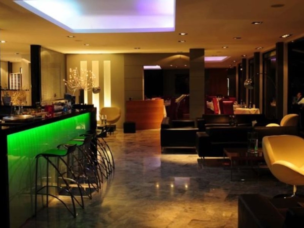 Imagen general del Hotel Le Versailles, VILLEFRANCHE-SUR-MER. Foto 2