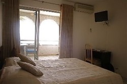 Imagen de la habitación del Hotel Le Victoria. Foto 18