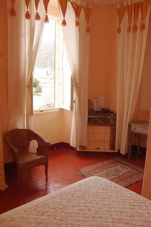 Imagen de la habitación del Hotel Le Vieux Moulin, Centuri. Foto 5