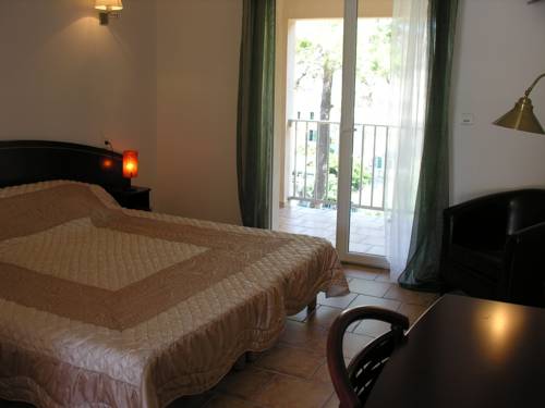 Imagen de la habitación del Hotel Le Vieux Moulin. Foto 9