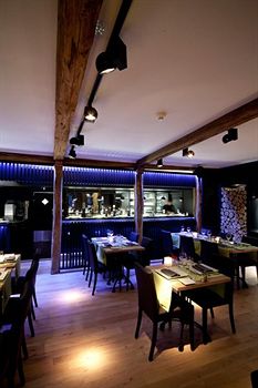 Imagen del bar/restaurante del Hotel Le Vieux Pont. Foto 5